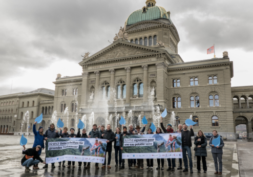 32 052 personnes demandent au Conseil fédéral et au Parlement de mieux protéger notre eau